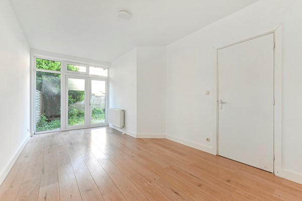 Medium property photo - Van Zeggelenlaan 303, 2524 AK Den Haag